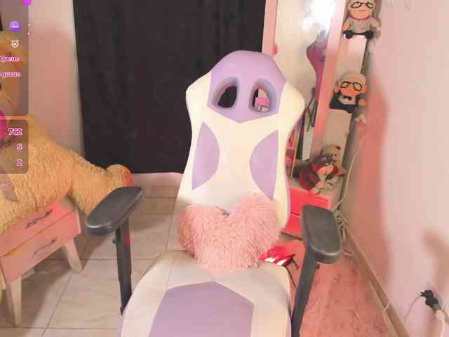 ashleyy-art11 webcam