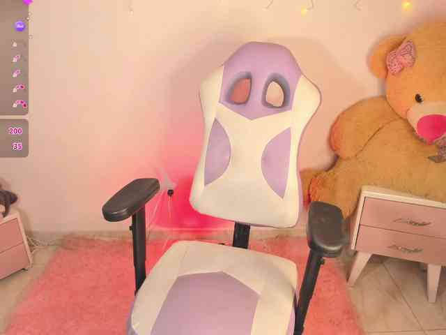 Modèle: ashleyy-art11