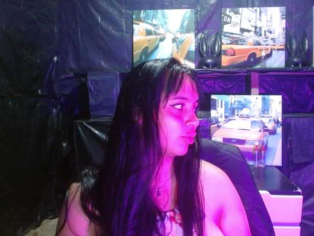 Megan-foxyx1 live cam on BongaCams