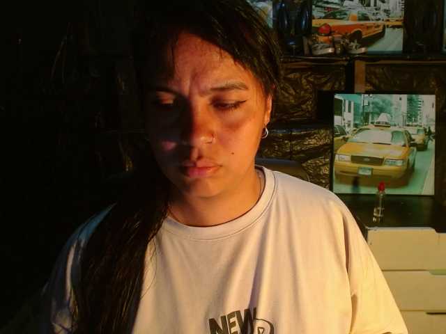 Megan-foxyx1 live cam preview