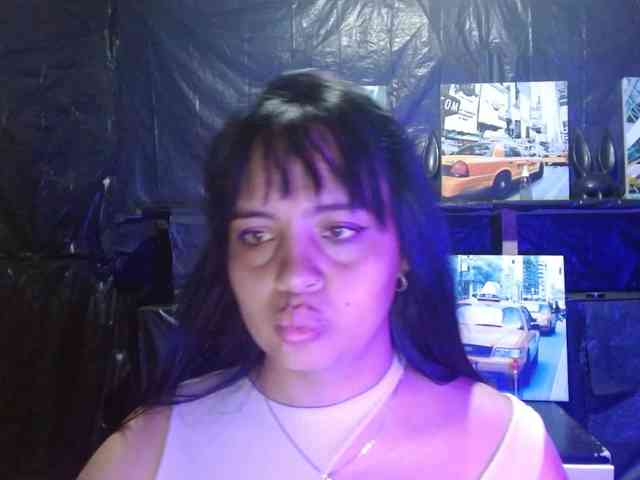 Megan-foxyx1 webcam