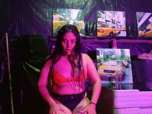Megan-foxyx1 webcam