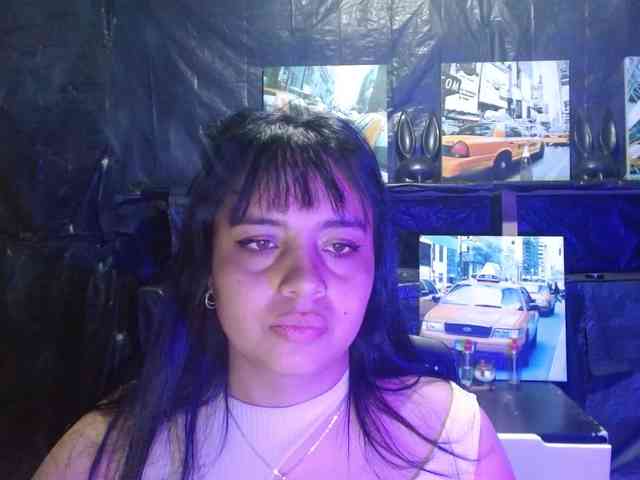 Megan-foxyx1 webcam