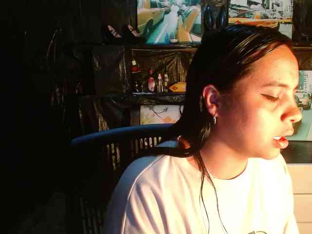 Megan-foxyx1 webcam