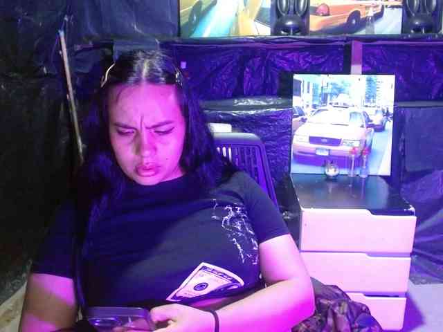 Megan-foxyx1 webcam