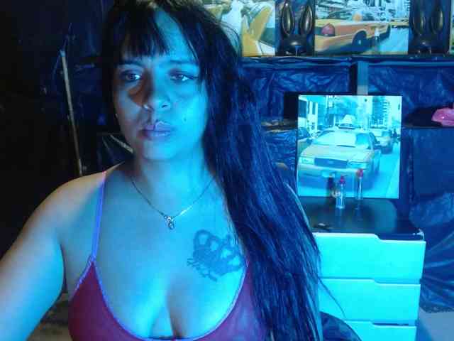 Megan-foxyx1 webcam