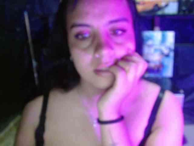 Megan-foxyx1 webcam