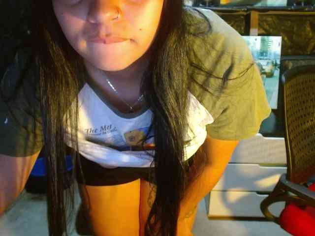 Megan-foxyx1 webcam