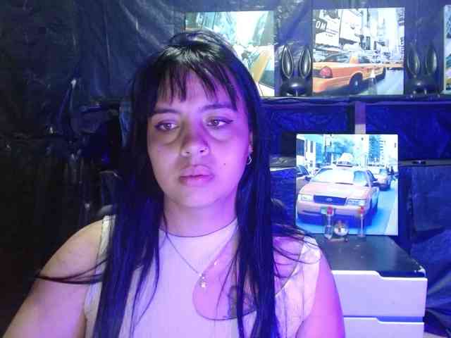Megan-foxyx1 webcam