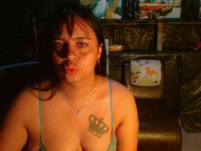 Megan-foxyx1 webcam