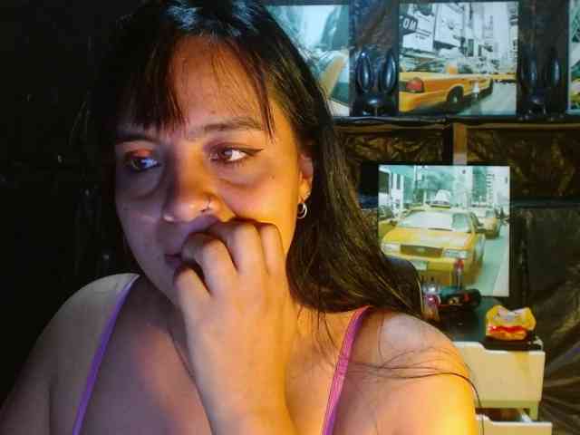 Megan-foxyx1 webcam