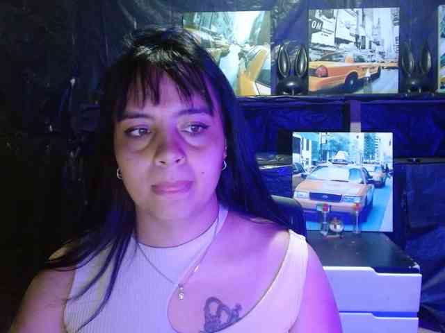 Megan-foxyx1 webcam