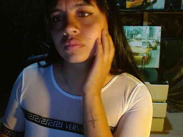 Megan-foxyx1 webcam