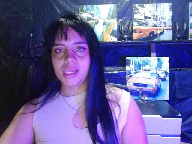 Megan-foxyx1 webcam