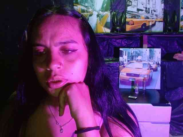 Megan-foxyx1 webcam