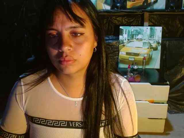 Megan-foxyx1 webcam