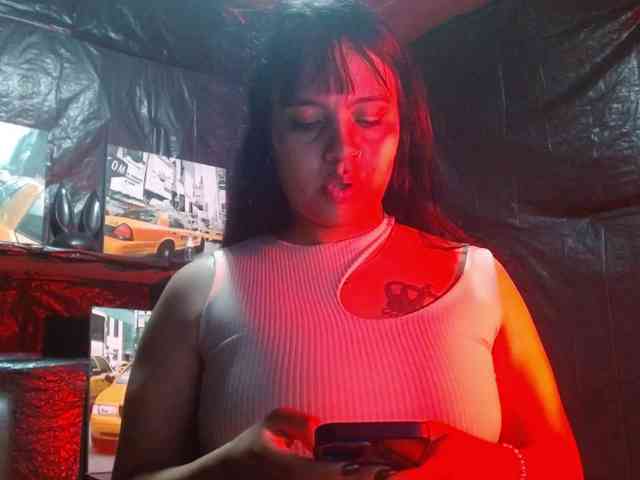 Megan-foxyx1 webcam
