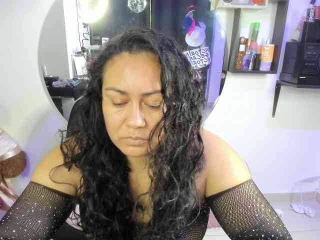 AliceFox-Purple webcam