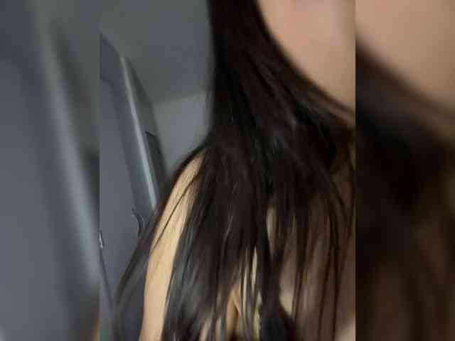 DarkVelvetMuse webcam