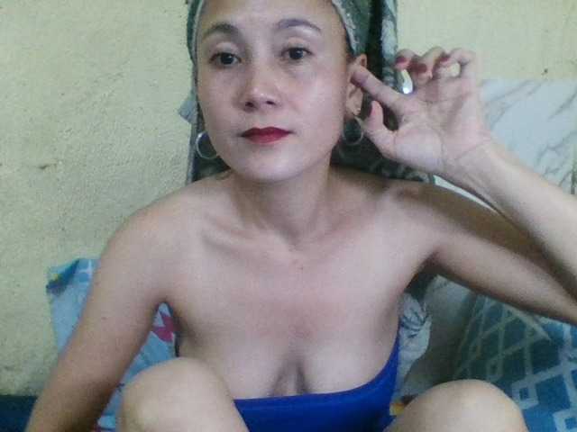 Stephanie215 live cam on BongaCams