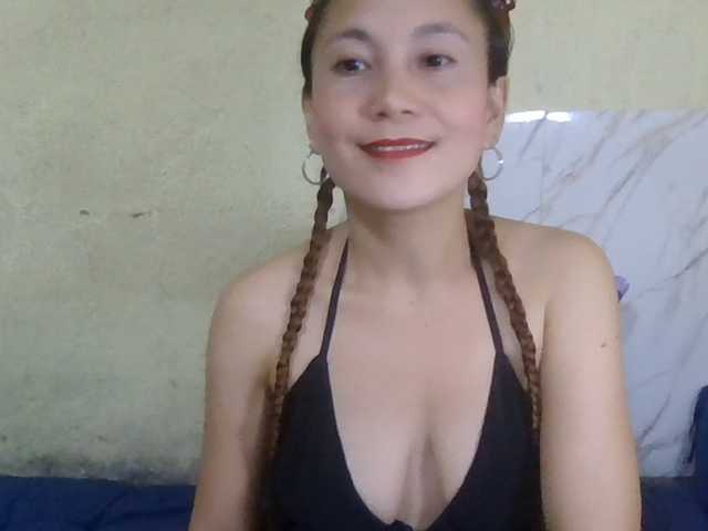 Stephanie215 live cam on BongaCams