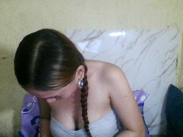 Stephanie215 live cam on BongaCams