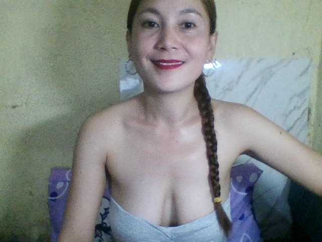 Stephanie215 live cam on BongaCams