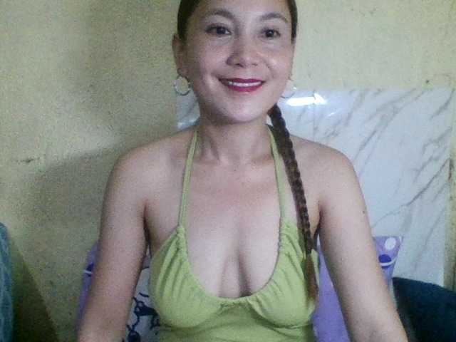 Stephanie215 live cam on BongaCams