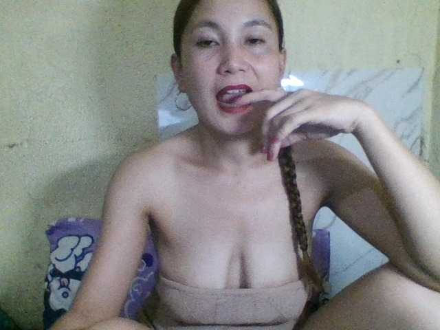 Stephanie215 live cam on BongaCams