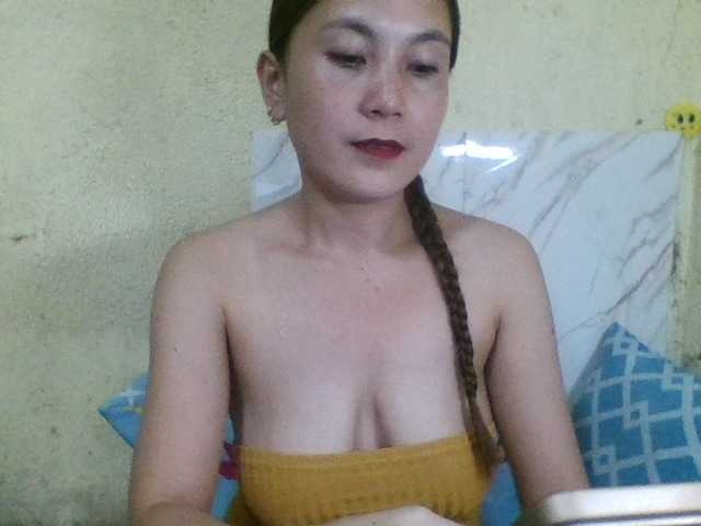 Stephanie215 live cam on BongaCams