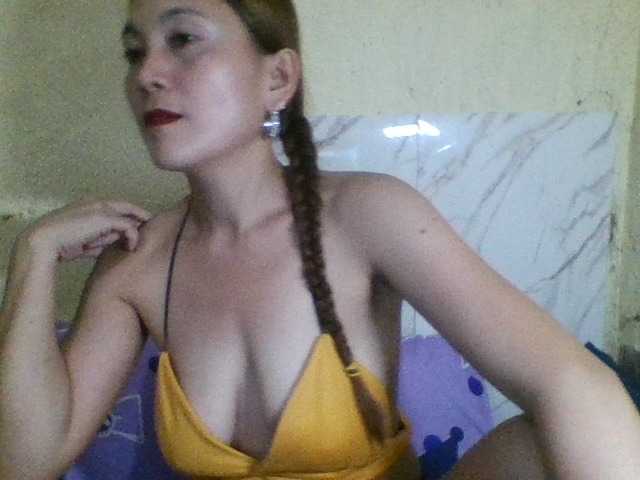 Stephanie215 live cam on BongaCams