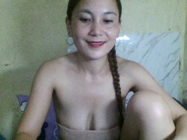 Stephanie215 live cam on BongaCams