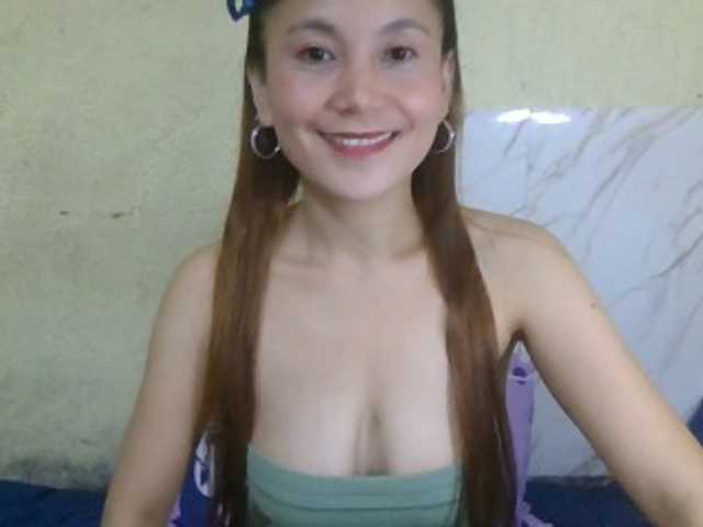 Stephanie215 live cam on BongaCams