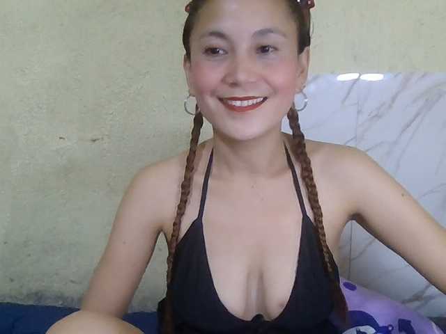 Stephanie215 live cam on BongaCams