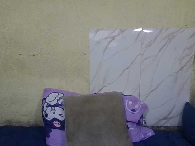 stephanie215 cam belle