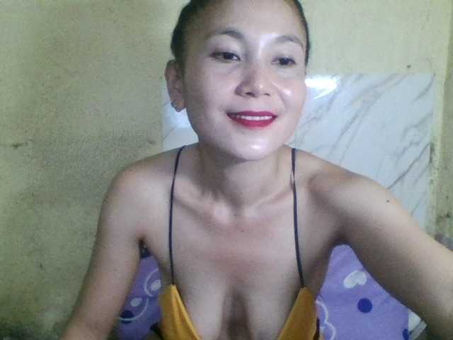 le modèle Stephanie215 est en webcam porno dans un show sur le site bongacams, il possède les tags suivants: Asian,Brunette,Hairy