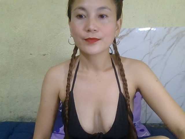 Stephanie215 live cam on BongaCams