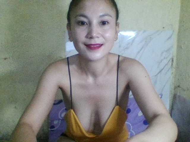 le modèle Stephanie215 est en webcam porno dans un show sur le site bongacams, il possède les tags suivants: Asian,Brunette,Hairy