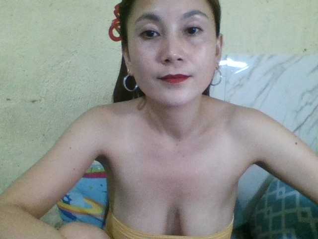 Stephanie215 live cam on BongaCams