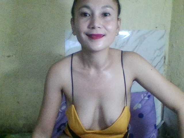 le modèle Stephanie215 est en webcam porno dans un show sur le site bongacams, il possède les tags suivants: Asian,Brunette,Hairy