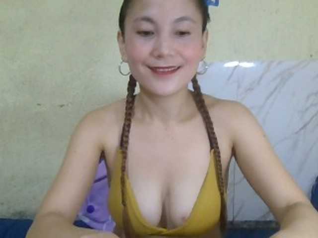 Stephanie215 live cam on BongaCams