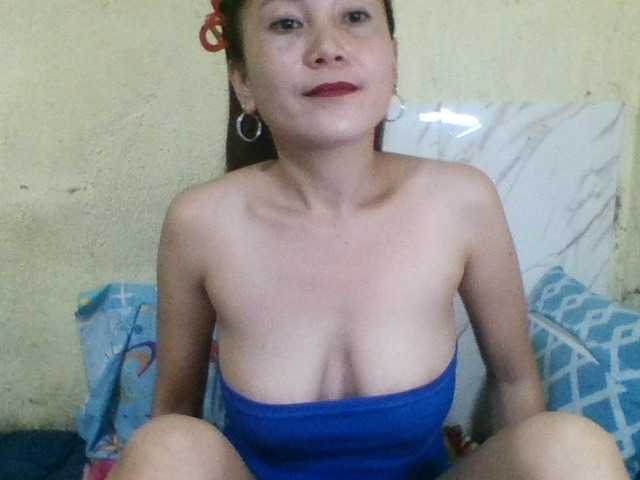 Stephanie215 Live Cam on BongaCams