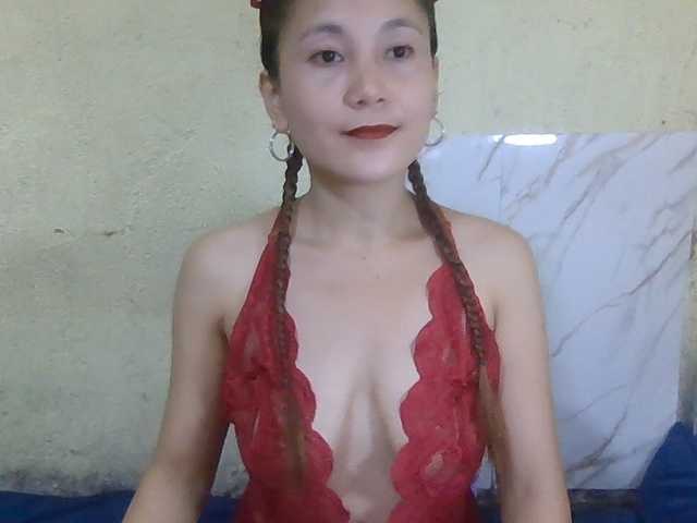 Stephanie215 live cam on BongaCams