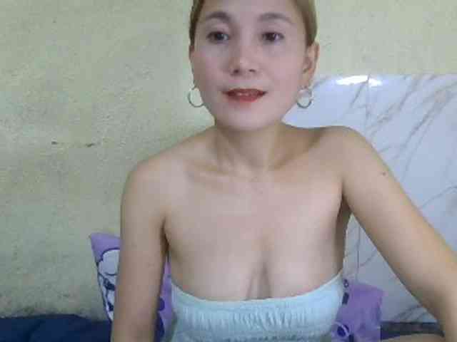 Stephanie215 webcam