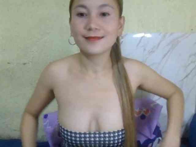 Stephanie215