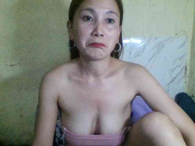 Stephanie215 webcam