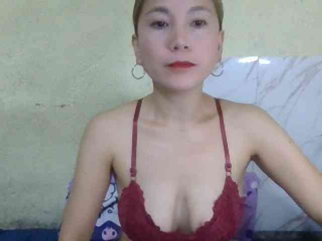 Stephanie215 webcam