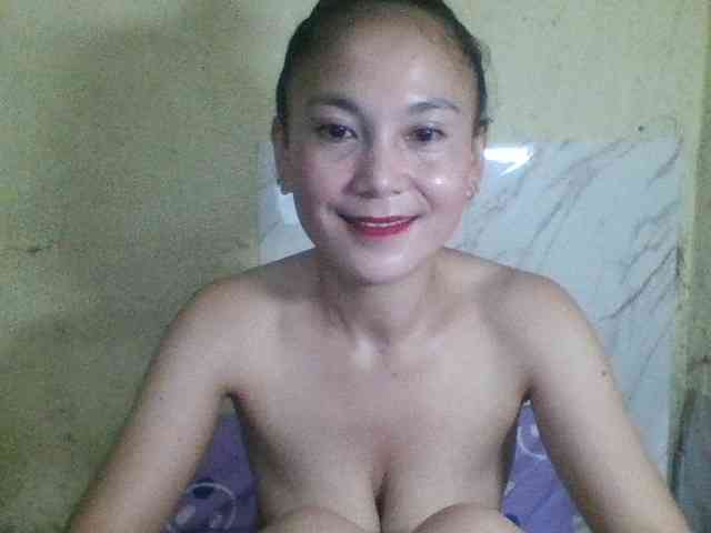 Stephanie215 webcam