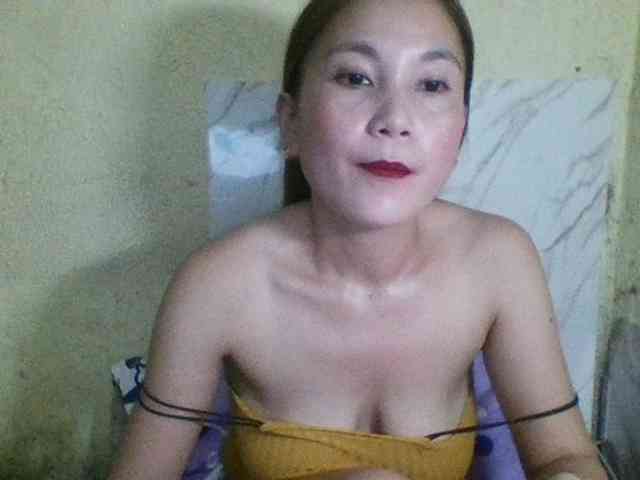 Stephanie215 webcam