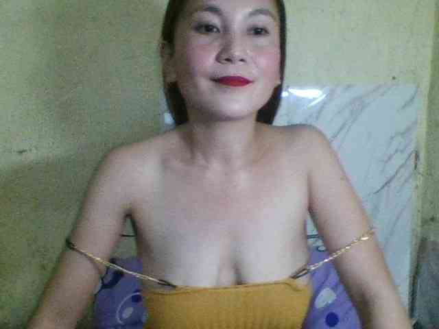 Stephanie215 webcam